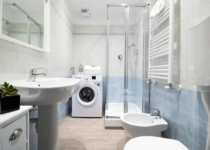 Butterfly Apartment *